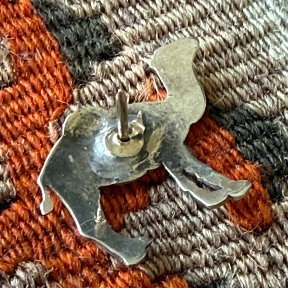 Unmarked sterling silver camel brooch